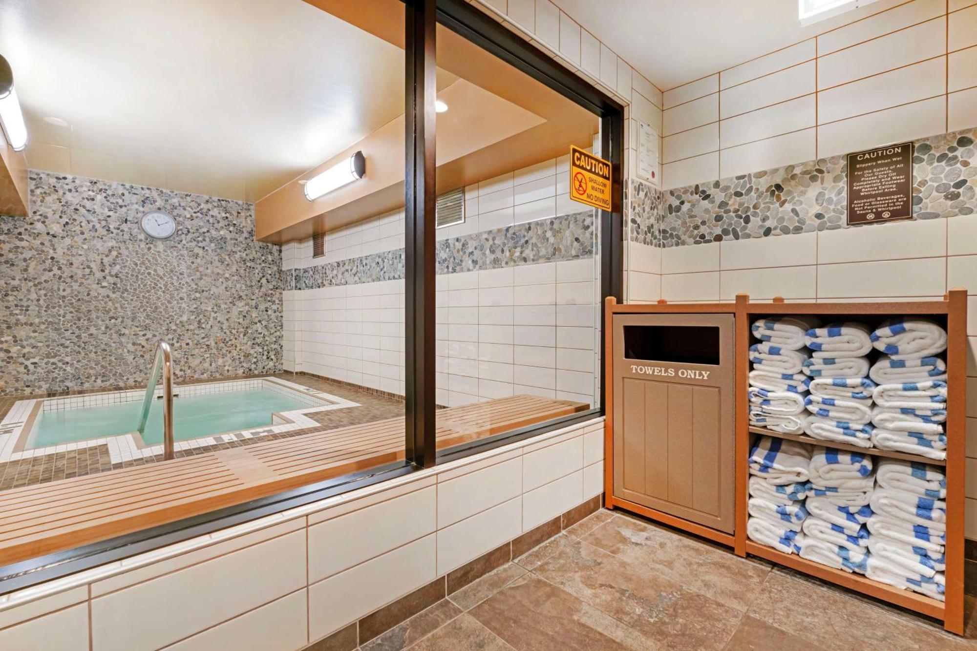 Best Western Plus Barclay Hotel Port Alberni Eksteriør billede